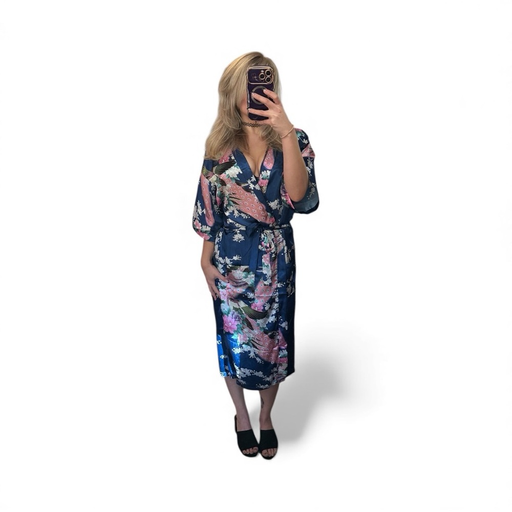 Vicabo Asian Inspired Floral & Peacock Art Kimono Robe - Blue and Pink XL